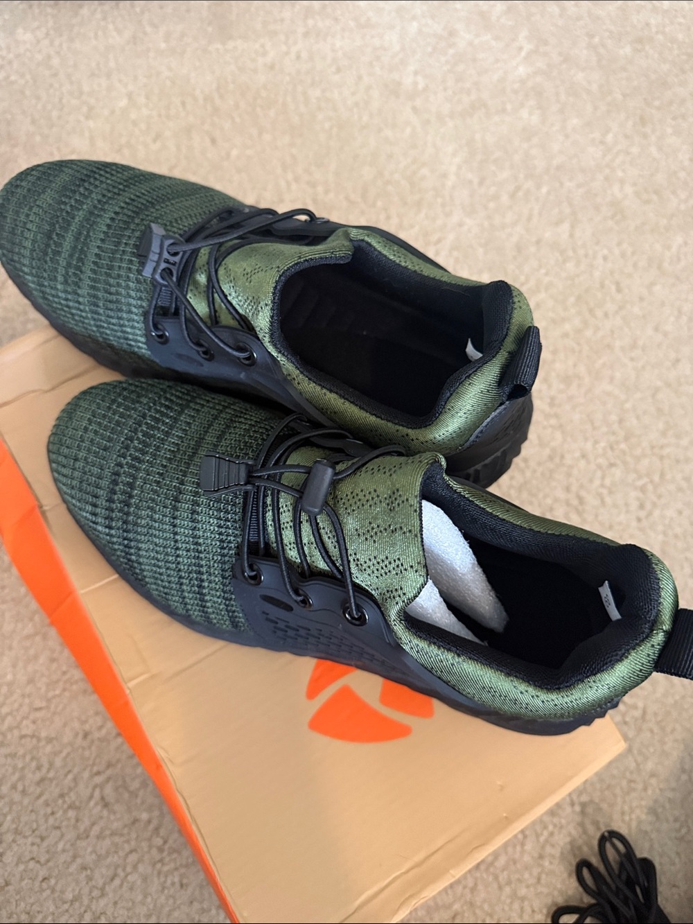 Men's Olive Green Knit Athletic Sneakers with Easy-Pull Lacing
